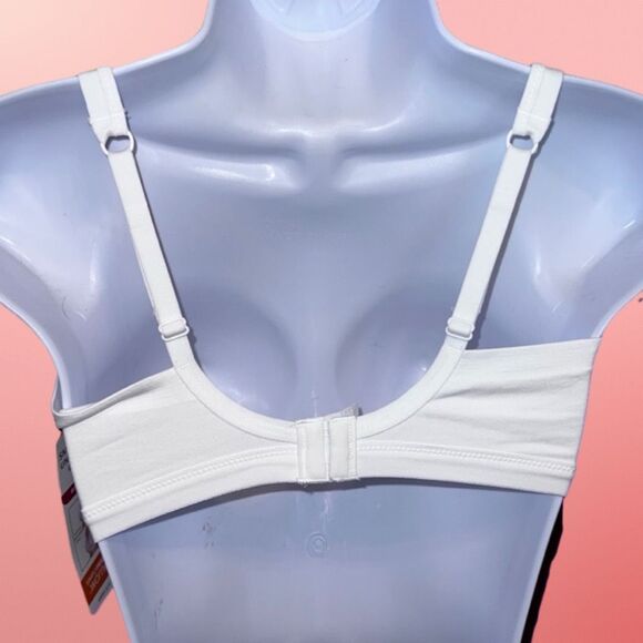 NWT Warners Off White Padded Wireless Bra Size Medium - Picture 3 of 5